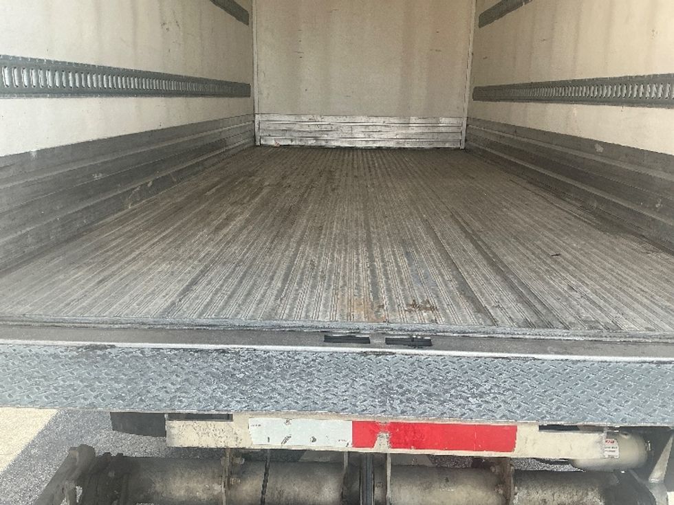 Refrigerated Truck-Light and Medium Duty Trucks-Hino-2020-195-Austin-TX-92,372\n\t\tmiles-$ 56,000 - Image 10