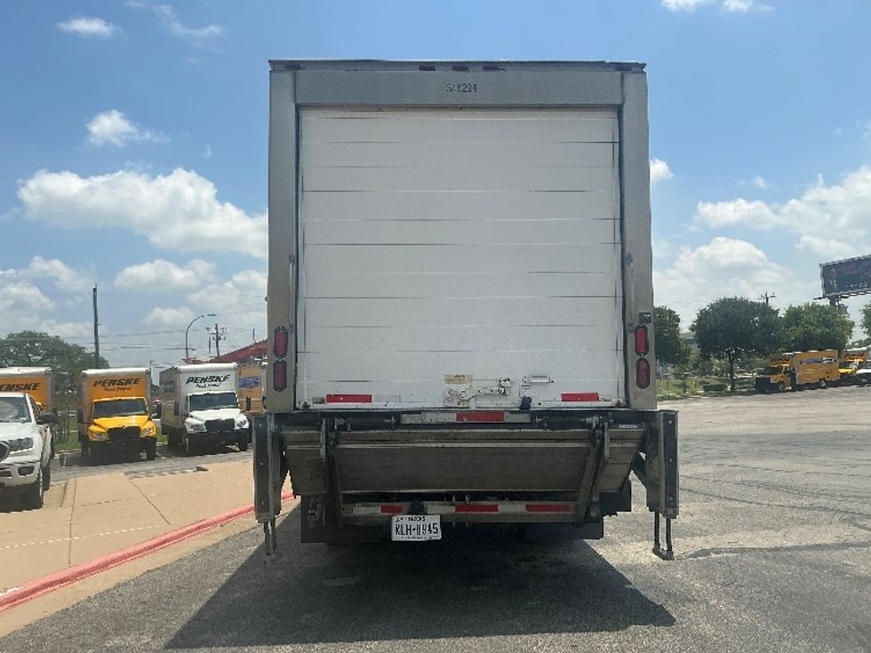 Refrigerated Truck-Light and Medium Duty Trucks-Hino-2020-195-Austin-TX-92,372\n\t\tmiles-$ 56,000 - Image 7