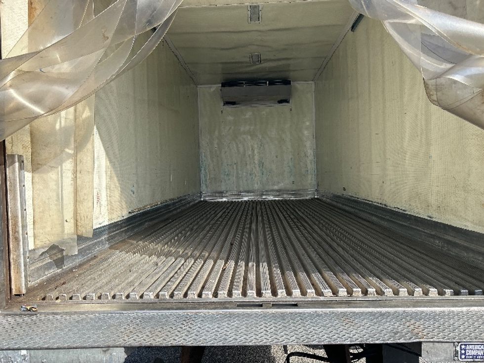 Refrigerated Truck-Light and Medium Duty Trucks-Hino-2020-195-Braintree-MA-92,400\n\t\tmiles-$ 48,000 - Image 10