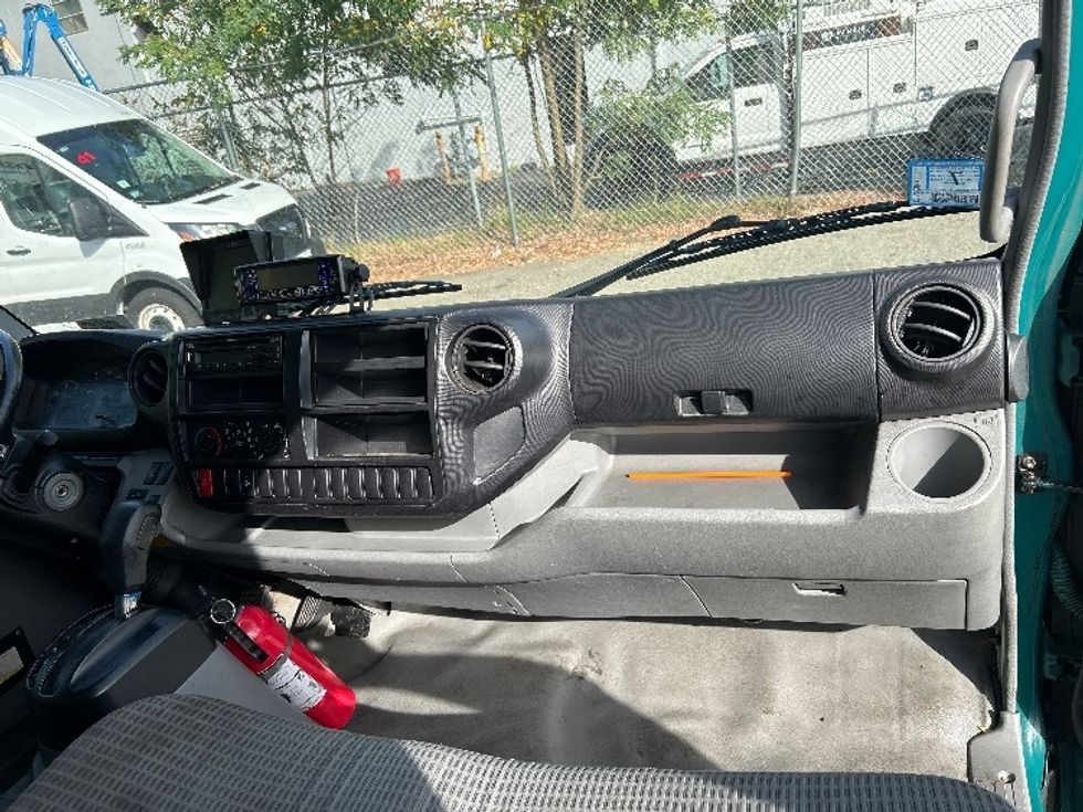 Refrigerated Truck-Light and Medium Duty Trucks-Hino-2020-195-Braintree-MA-92,400\n\t\tmiles-$ 48,000 - Image 21