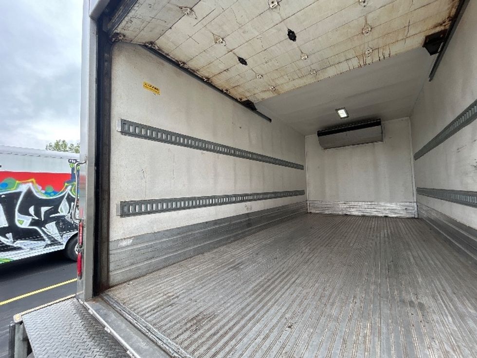 Refrigerated Truck-Light and Medium Duty Trucks-Hino-2020-195-Brooklyn Park-MN-123,832\n\t\tmiles-$ 42,750 - Image 11
