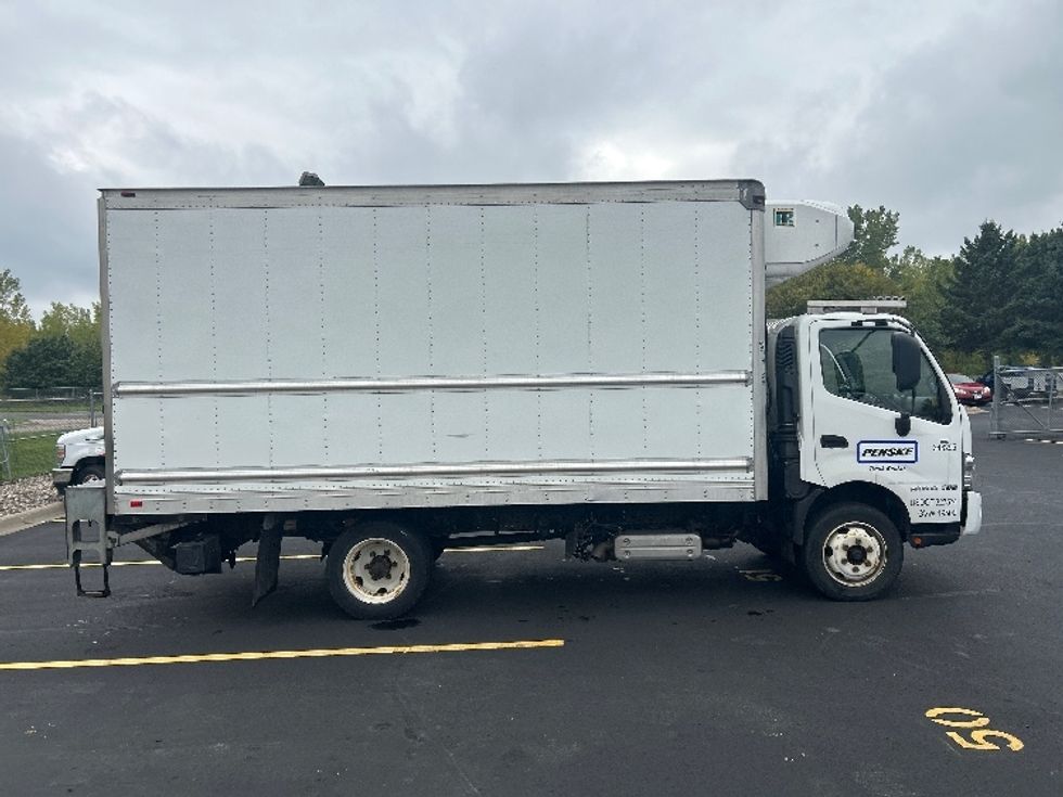 Refrigerated Truck-Light and Medium Duty Trucks-Hino-2020-195-Brooklyn Park-MN-123,832\n\t\tmiles-$ 42,750 - Image 15