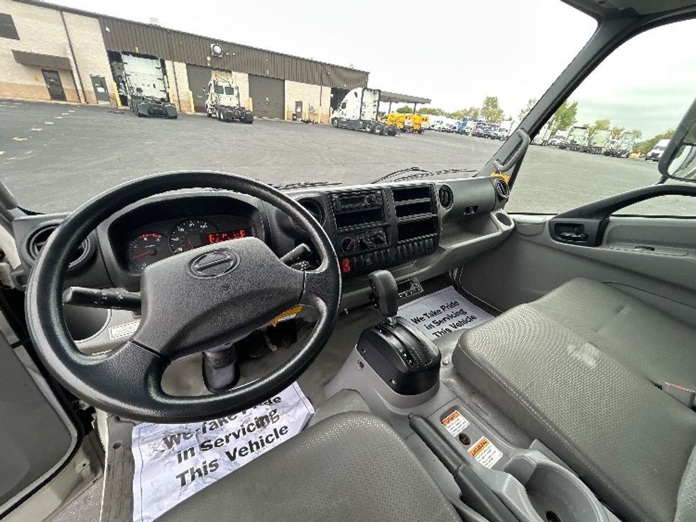 Refrigerated Truck-Light and Medium Duty Trucks-Hino-2020-195-Brooklyn Park-MN-123,832\n\t\tmiles-$ 42,750 - Image 17