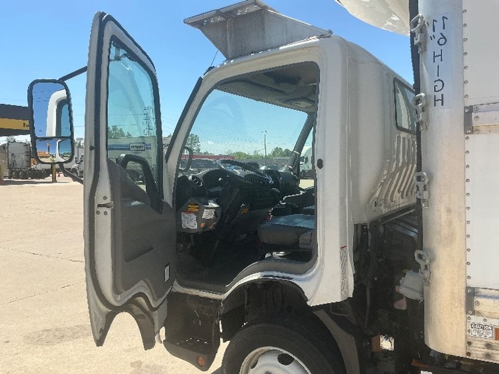 Refrigerated Truck-Light and Medium Duty Trucks-Hino-2020-195-Cadillac-MI-176,933\n\t\tmiles-$ 42,000 - Image 16