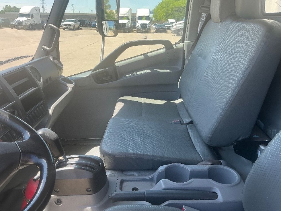 Refrigerated Truck-Light and Medium Duty Trucks-Hino-2020-195-Cadillac-MI-176,933\n\t\tmiles-$ 42,000 - Image 19