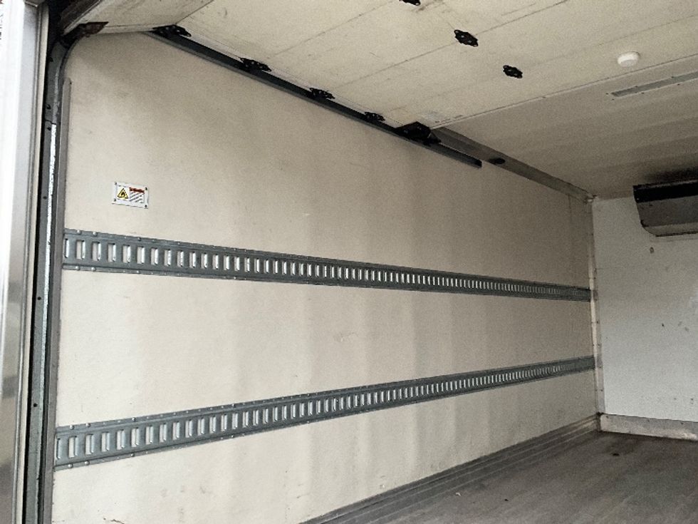 Refrigerated Truck-Light and Medium Duty Trucks-Hino-2020-195-Capitol Heights-MD-40,218\n\t\tmiles-$ 59,750 - Image 10