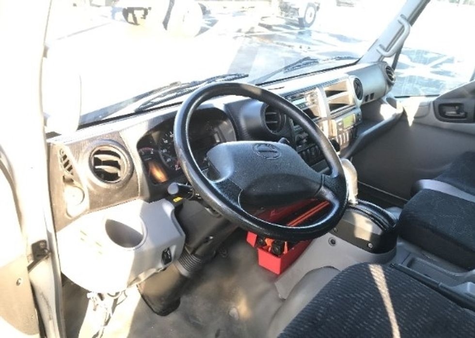 Refrigerated Truck-Light and Medium Duty Trucks-Hino-2020-195-Capitol Heights-MD-40,218\n\t\tmiles-$ 59,750 - Image 16