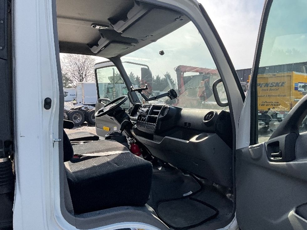 Refrigerated Truck-Light and Medium Duty Trucks-Hino-2020-195-Capitol Heights-MD-49,560\n\t\tmiles-$ 58,750 - Image 15