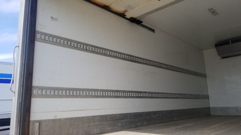 Refrigerated Truck-Light and Medium Duty Trucks-Hino-2020-195-Concord-ON-195,086\n\t\tkm-$ 56,750 - Image 11