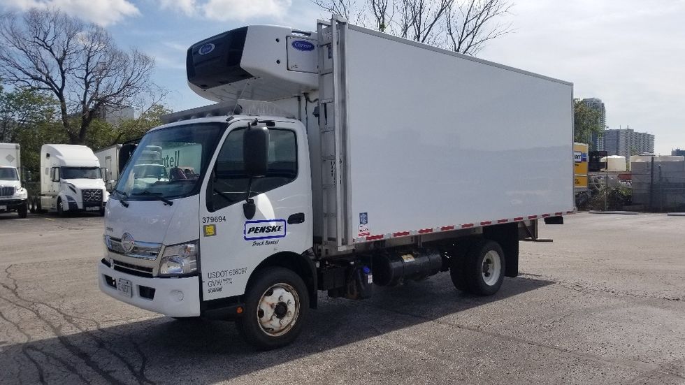 Refrigerated Truck-Light and Medium Duty Trucks-Hino-2020-195-Concord-ON-195,086\n\t\tkm-$ 56,750 - Image 3