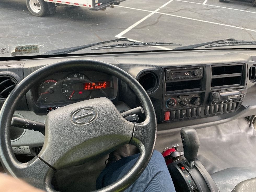 Refrigerated Truck-Light and Medium Duty Trucks-Hino-2020-195-Conover-NC-105,287\n\t\tmiles-$ 55,750 - Image 18