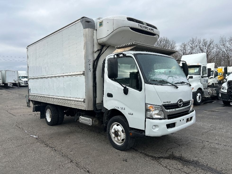 Refrigerated Truck-Light and Medium Duty Trucks-Hino-2020-195-Dayton-OH-99,622\n\t\tmiles-$ 55,000 - Image 1
