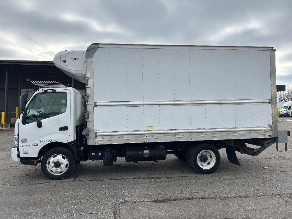 Refrigerated Truck-Light and Medium Duty Trucks-Hino-2020-195-Dayton-OH-99,622\n\t\tmiles-$ 55,000 - Image 4