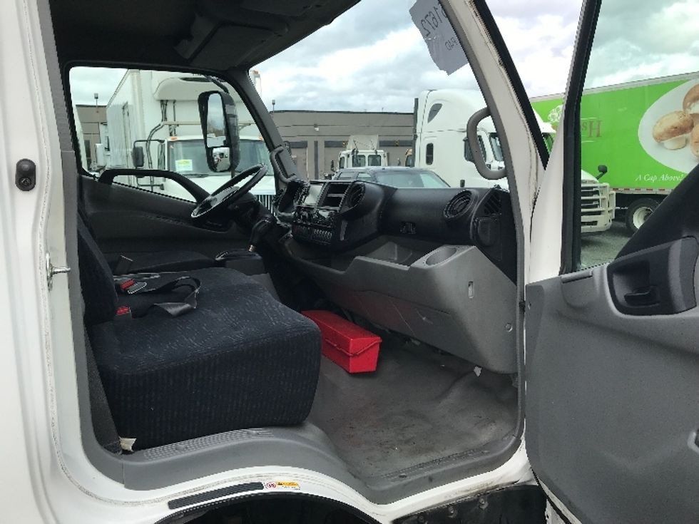 Refrigerated Truck-Light and Medium Duty Trucks-Hino-2020-195-Delta-BC-265,340\n\t\tkm-$ 58,500 - Image 20