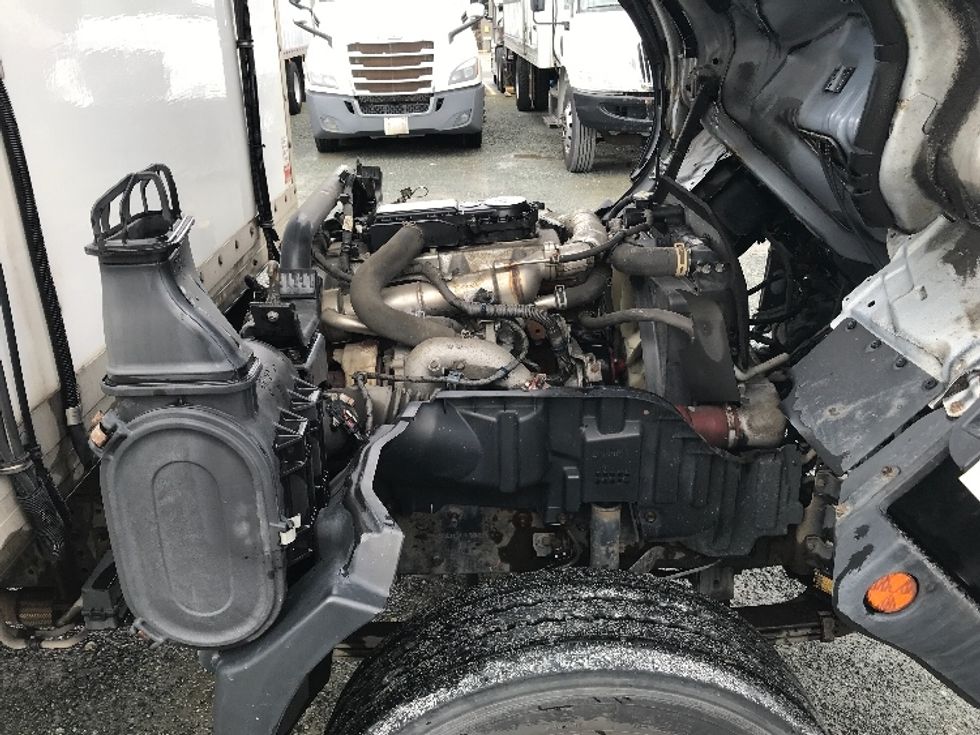 Refrigerated Truck-Light and Medium Duty Trucks-Hino-2020-195-Delta-BC-265,340\n\t\tkm-$ 58,500 - Image 23