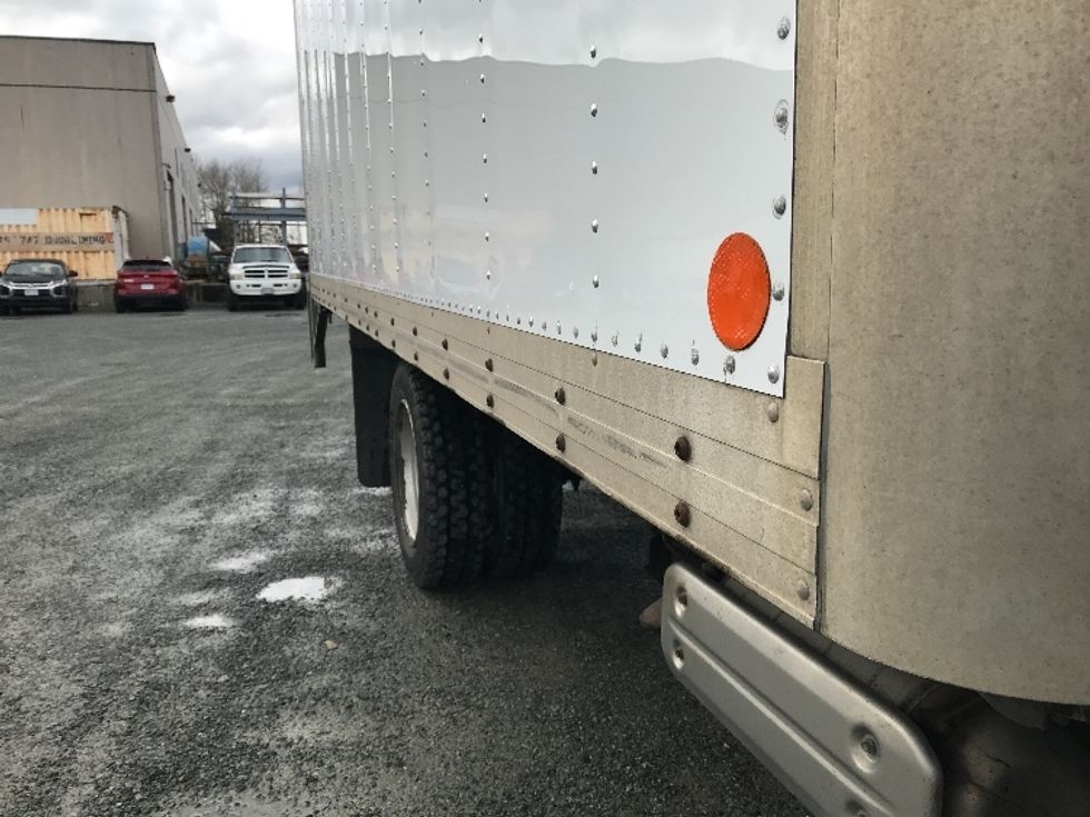 Refrigerated Truck-Light and Medium Duty Trucks-Hino-2020-195-Delta-BC-265,340\n\t\tkm-$ 58,500 - Image 27