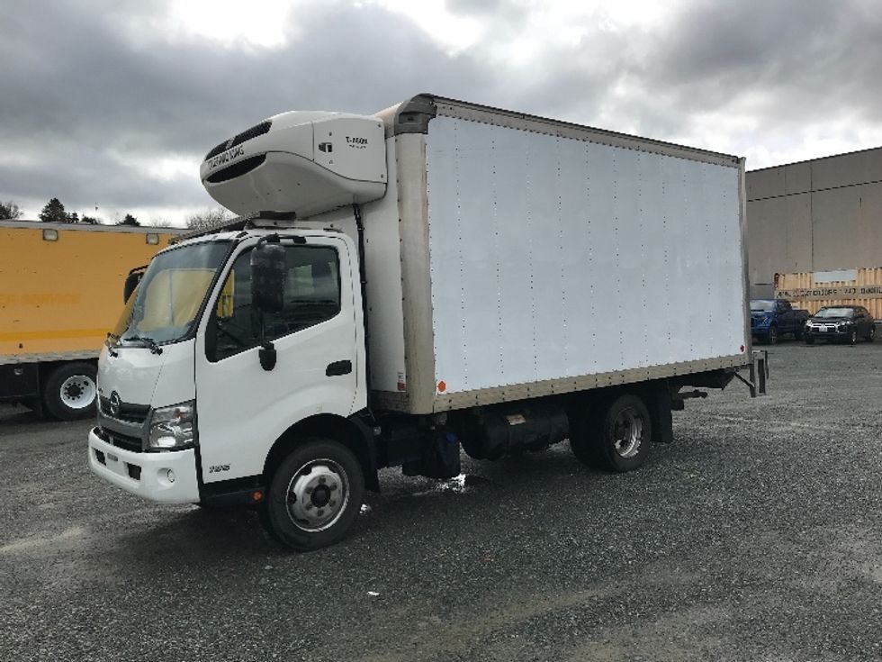 Refrigerated Truck-Light and Medium Duty Trucks-Hino-2020-195-Delta-BC-265,340\n\t\tkm-$ 58,500 - Image 3