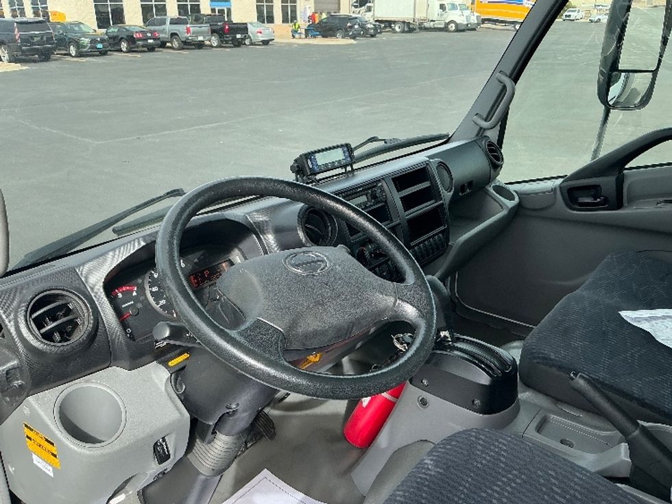 Refrigerated Truck-Light and Medium Duty Trucks-Hino-2020-195-Denver-CO-132,756\n\t\tmiles-$ 52,500 - Image 17