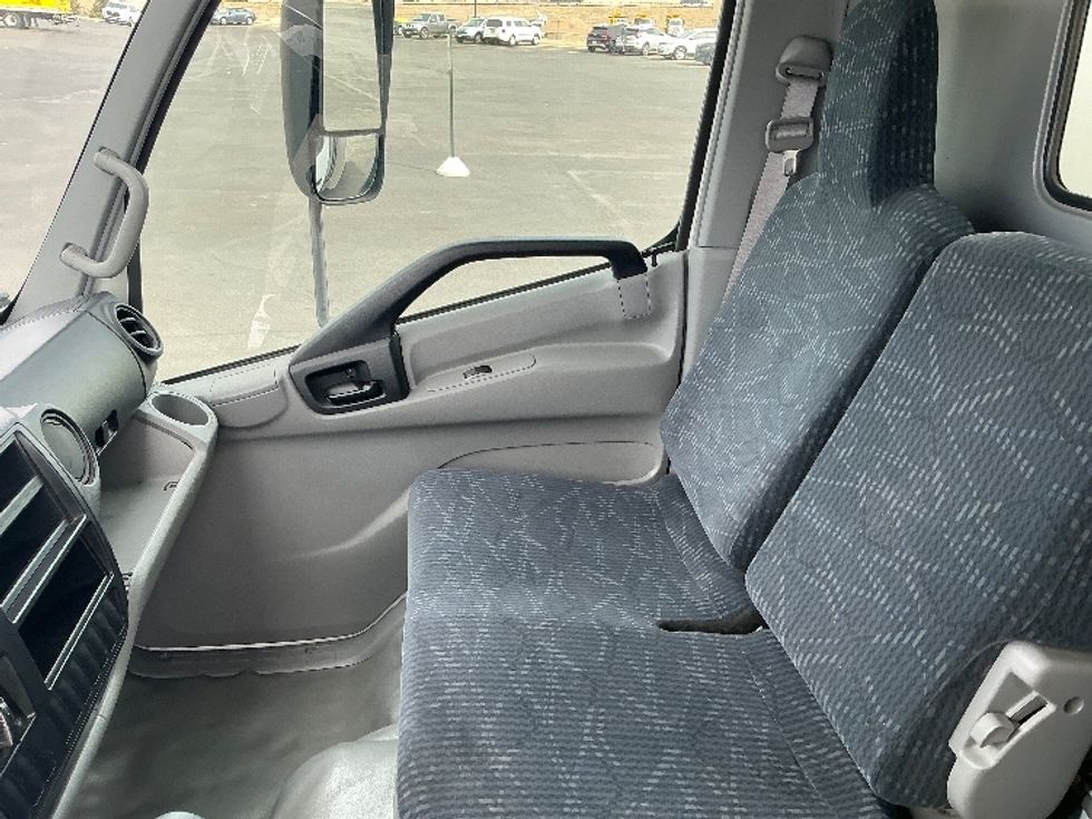 Refrigerated Truck-Light and Medium Duty Trucks-Hino-2020-195-Denver-CO-132,756\n\t\tmiles-$ 52,500 - Image 19