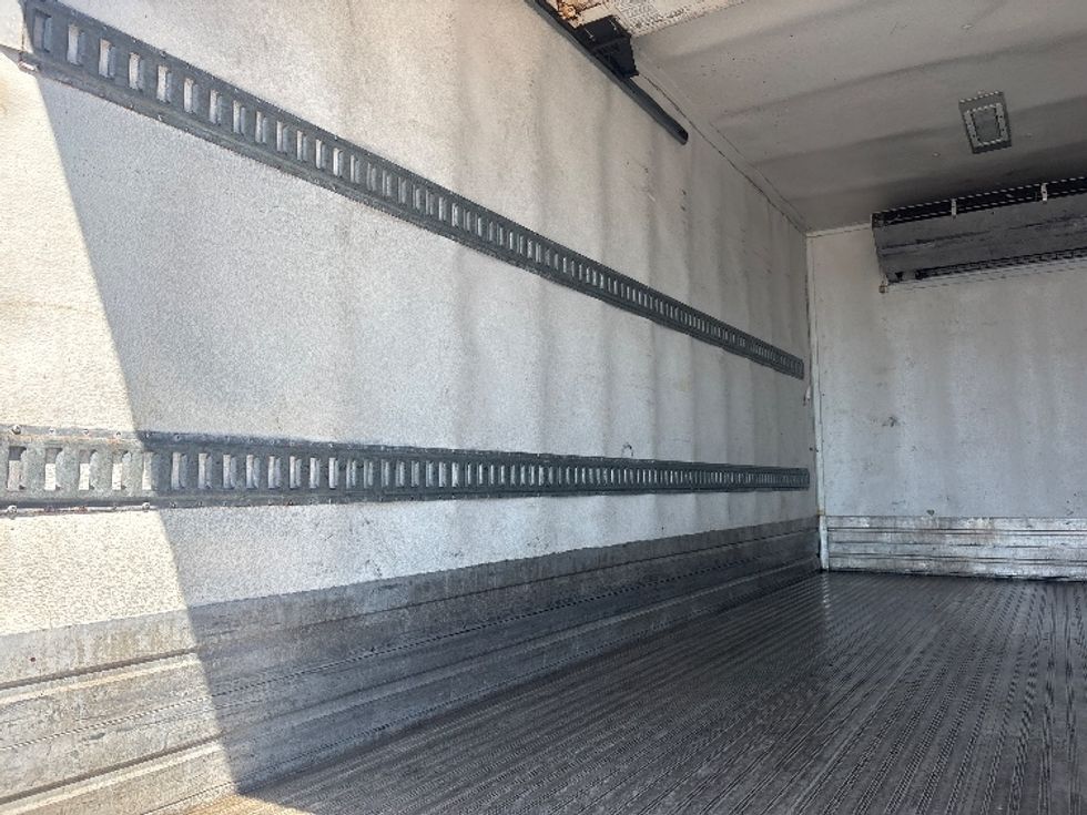 Refrigerated Truck-Light and Medium Duty Trucks-Hino-2020-195-Elmsford-NY-118,491\n\t\tmiles-$ 48,000 - Image 11