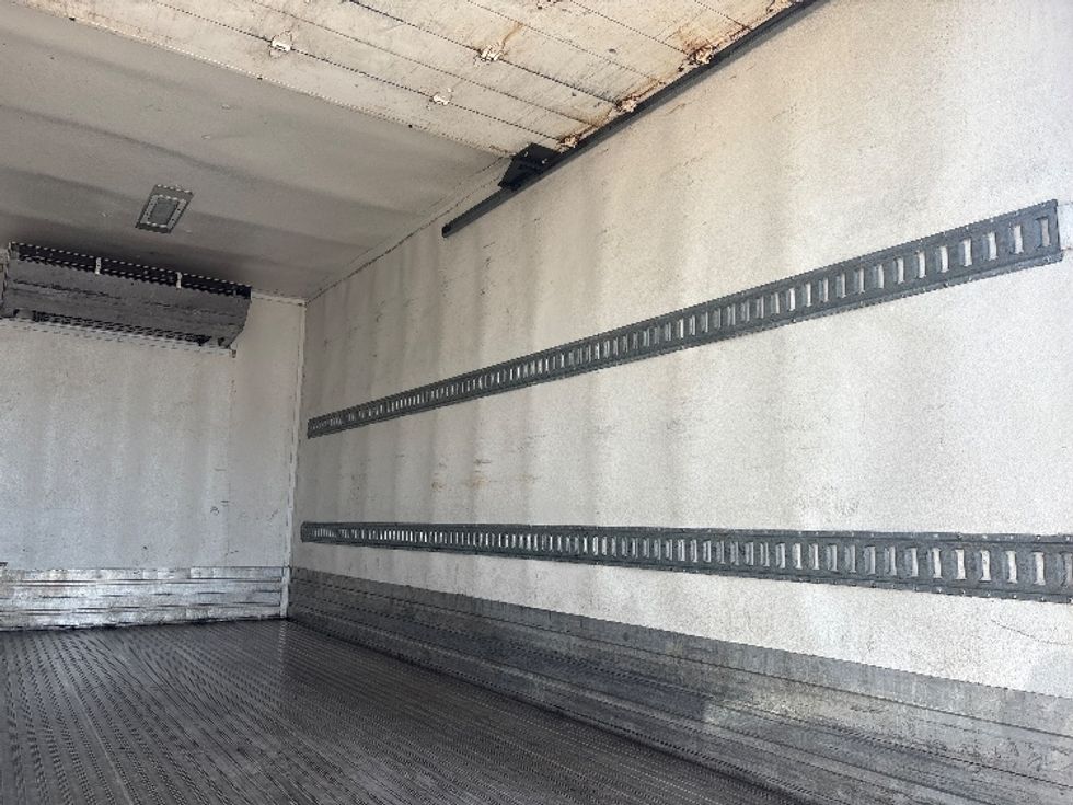 Refrigerated Truck-Light and Medium Duty Trucks-Hino-2020-195-Elmsford-NY-118,491\n\t\tmiles-$ 48,000 - Image 12