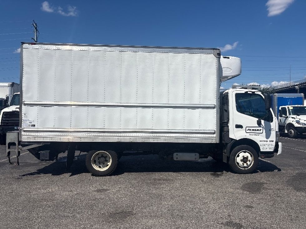 Refrigerated Truck-Light and Medium Duty Trucks-Hino-2020-195-Elmsford-NY-118,491\n\t\tmiles-$ 48,000 - Image 15