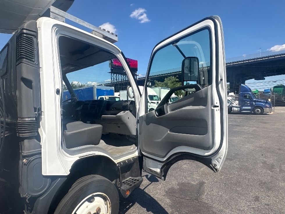 Refrigerated Truck-Light and Medium Duty Trucks-Hino-2020-195-Elmsford-NY-118,491\n\t\tmiles-$ 48,000 - Image 20