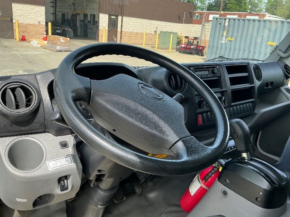 Refrigerated Truck-Light and Medium Duty Trucks-Hino-2020-195-Essex-MD-113,025\n\t\tmiles-$ 49,750 - Image 18