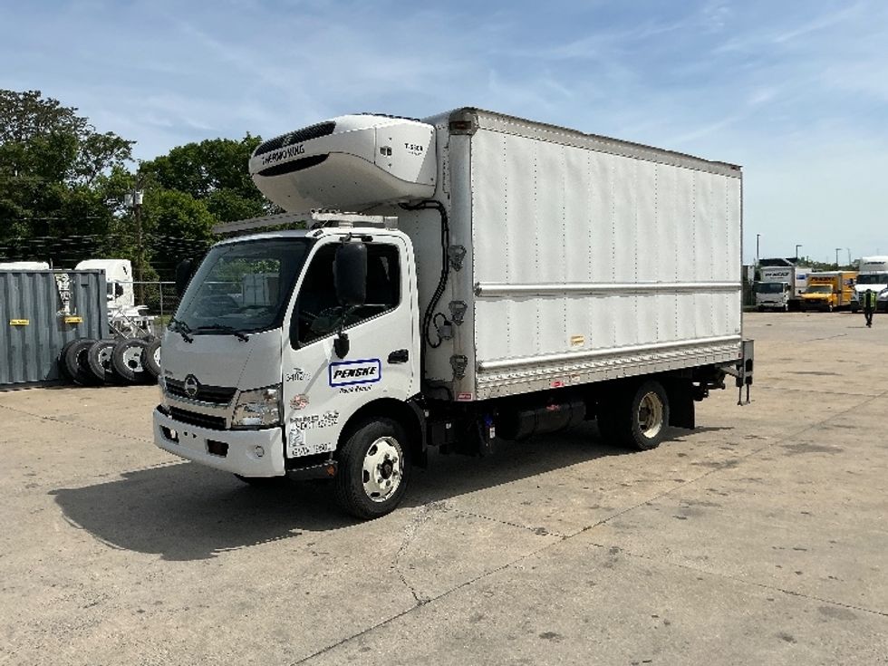 Refrigerated Truck-Light and Medium Duty Trucks-Hino-2020-195-Essex-MD-113,025\n\t\tmiles-$ 49,750 - Image 3