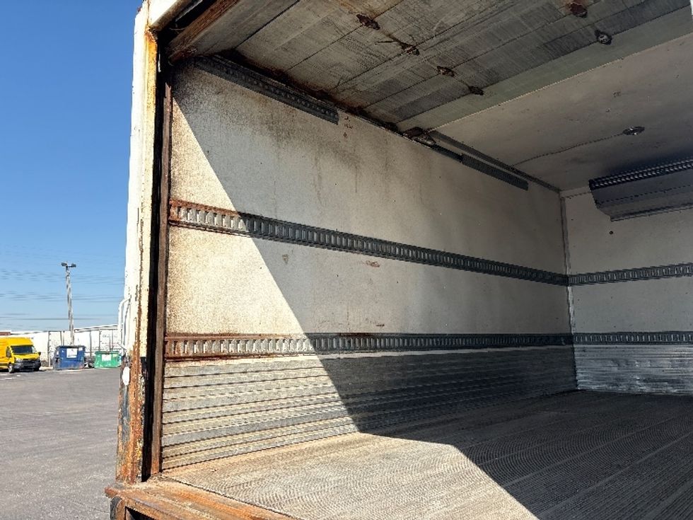 Refrigerated Truck-Light and Medium Duty Trucks-Hino-2020-195-Etobicoke-ON-219,760\n\t\tkm-$ 41,500 - Image 11