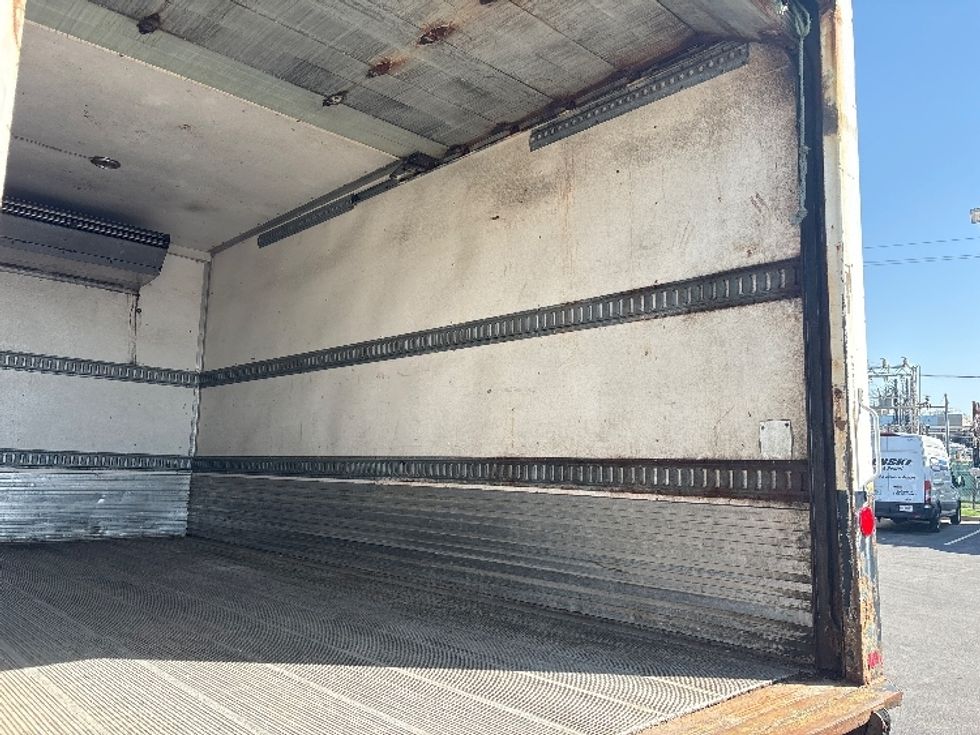 Refrigerated Truck-Light and Medium Duty Trucks-Hino-2020-195-Etobicoke-ON-219,760\n\t\tkm-$ 41,500 - Image 12