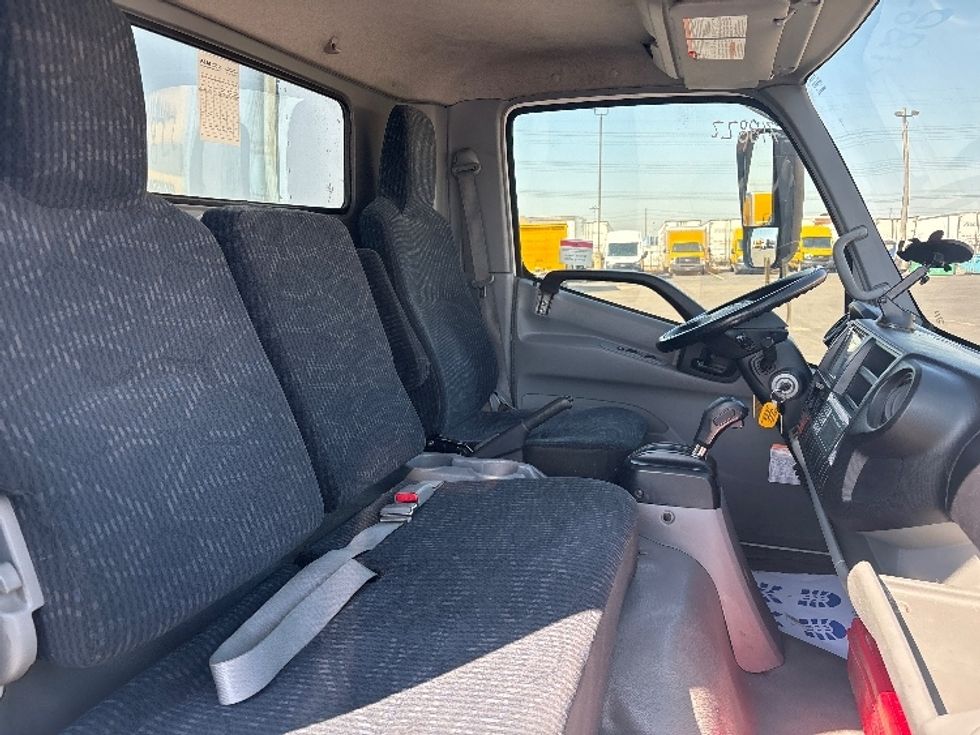 Refrigerated Truck-Light and Medium Duty Trucks-Hino-2020-195-Etobicoke-ON-219,760\n\t\tkm-$ 41,500 - Image 22