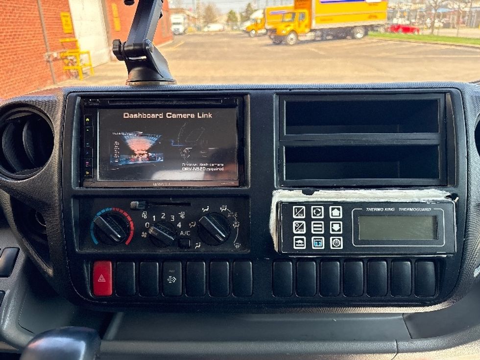 Refrigerated Truck-Light and Medium Duty Trucks-Hino-2020-195-Etobicoke-ON-219,760\n\t\tkm-$ 41,500 - Image 28