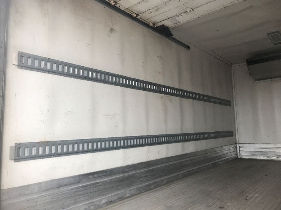 Refrigerated Truck-Light and Medium Duty Trucks-Hino-2020-195-Everett-WA-121,295\n\t\tmiles-$ 54,500 - Image 11