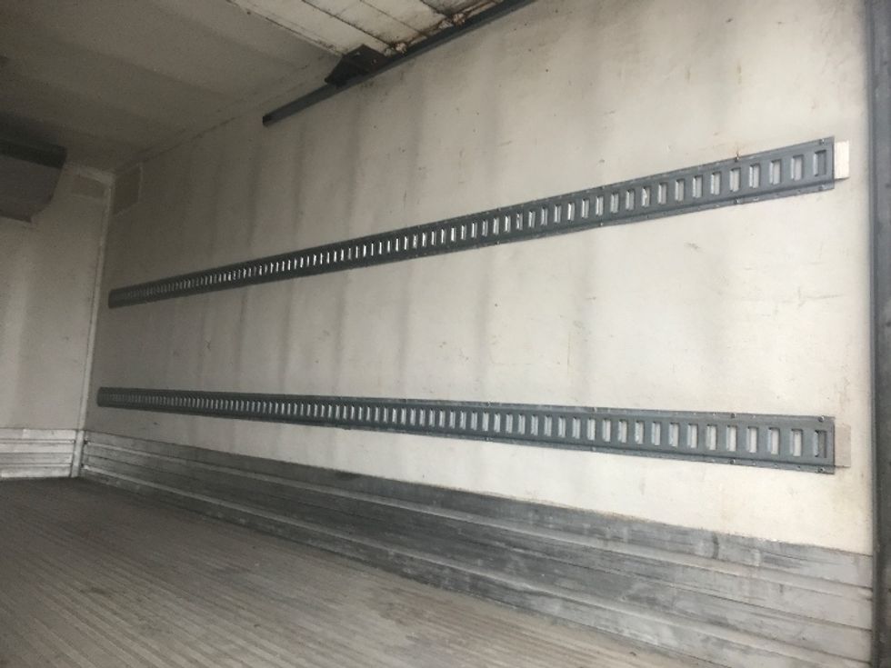 Refrigerated Truck-Light and Medium Duty Trucks-Hino-2020-195-Everett-WA-121,295\n\t\tmiles-$ 54,500 - Image 12