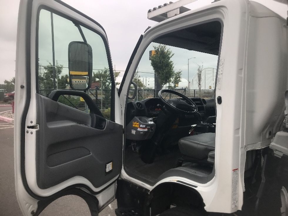 Refrigerated Truck-Light and Medium Duty Trucks-Hino-2020-195-Everett-WA-121,295\n\t\tmiles-$ 54,500 - Image 16