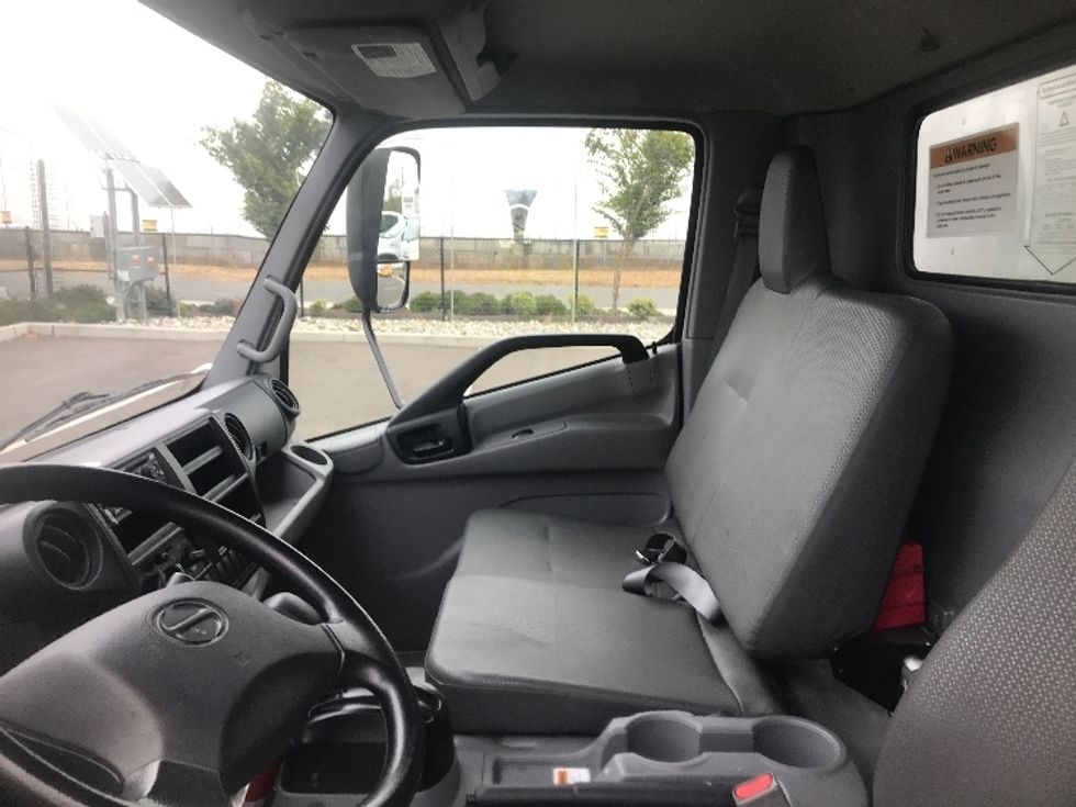 Refrigerated Truck-Light and Medium Duty Trucks-Hino-2020-195-Everett-WA-121,295\n\t\tmiles-$ 54,500 - Image 19