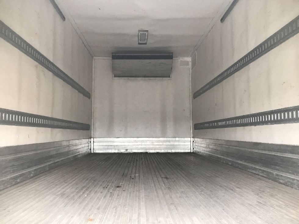 Refrigerated Truck-Light and Medium Duty Trucks-Hino-2020-195-Everett-WA-121,295\n\t\tmiles-$ 54,500 - Image 8