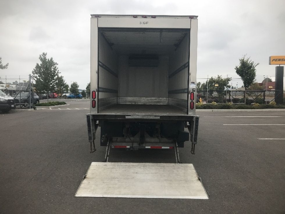 Refrigerated Truck-Light and Medium Duty Trucks-Hino-2020-195-Everett-WA-121,295\n\t\tmiles-$ 54,500 - Image 9