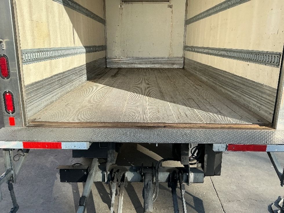 Refrigerated Truck-Light and Medium Duty Trucks-Hino-2020-195-Fontana-CA-121,982\n\t\tmiles-$ 54,000 - Image 10