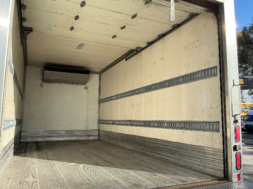 Refrigerated Truck-Light and Medium Duty Trucks-Hino-2020-195-Fontana-CA-121,982\n\t\tmiles-$ 54,000 - Image 12