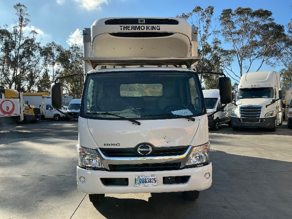 Refrigerated Truck-Light and Medium Duty Trucks-Hino-2020-195-Fontana-CA-121,982\n\t\tmiles-$ 54,000 - Image 2