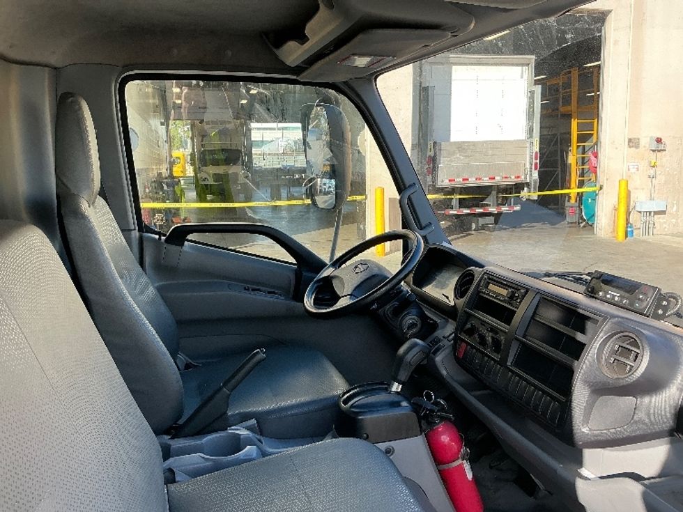 Refrigerated Truck-Light and Medium Duty Trucks-Hino-2020-195-Fontana-CA-121,982\n\t\tmiles-$ 54,000 - Image 22