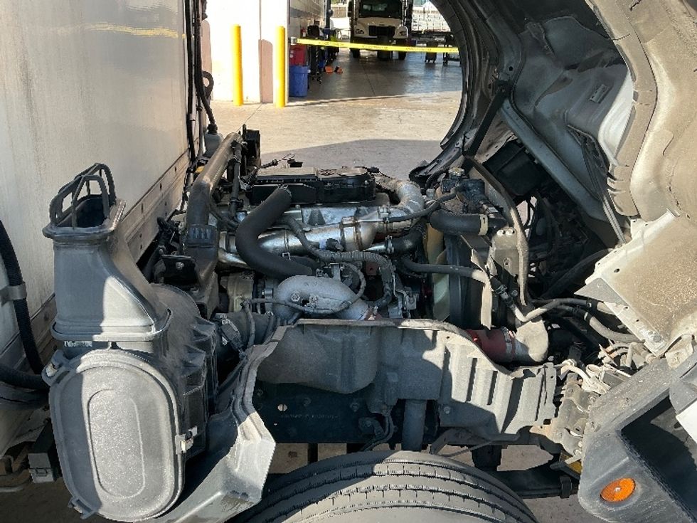 Refrigerated Truck-Light and Medium Duty Trucks-Hino-2020-195-Fontana-CA-121,982\n\t\tmiles-$ 54,000 - Image 23