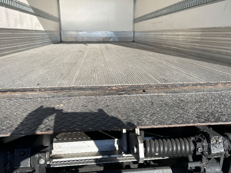 Refrigerated Truck-Light and Medium Duty Trucks-Hino-2020-195-Fontana-CA-56,300\n\t\tmiles-$ 61,750 - Image 10