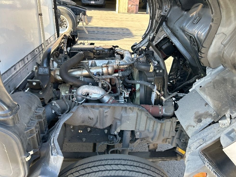 Refrigerated Truck-Light and Medium Duty Trucks-Hino-2020-195-Fontana-CA-56,300\n\t\tmiles-$ 61,750 - Image 23