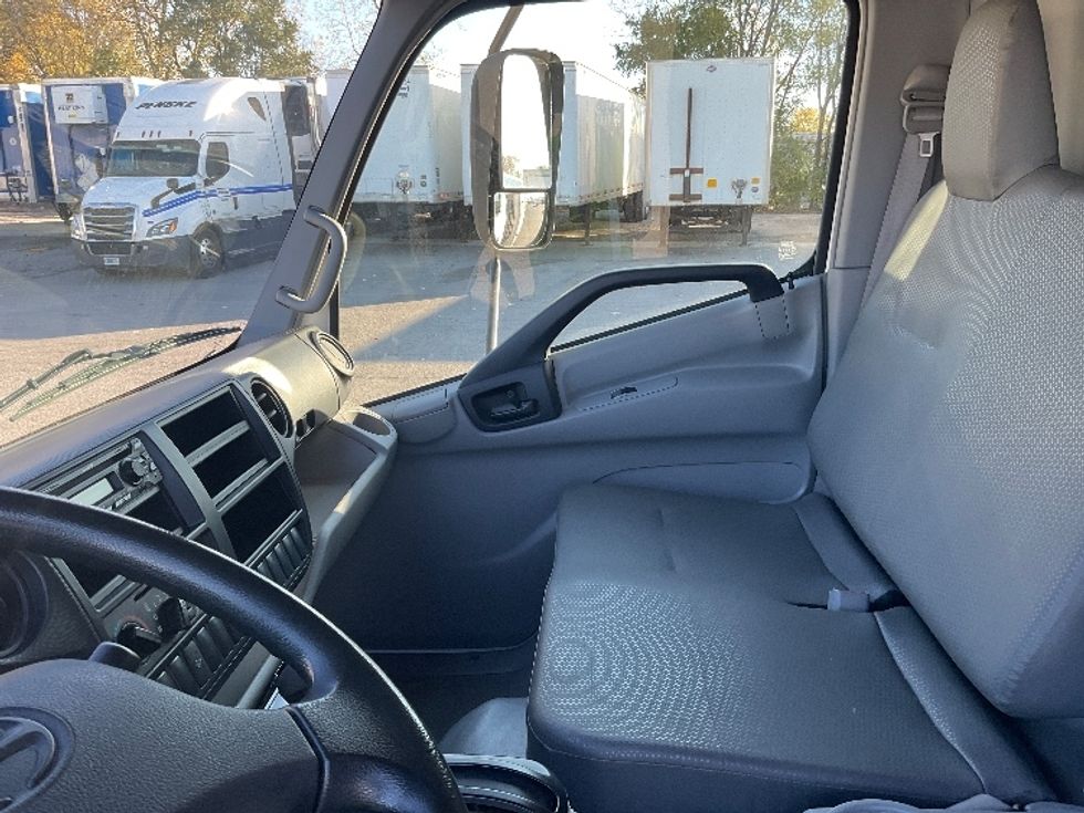 Refrigerated Truck-Light and Medium Duty Trucks-Hino-2020-195-Fort Wayne-IN-91,062\n\t\tmiles-$ 56,000 - Image 19