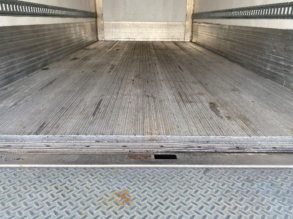 Refrigerated Truck-Light and Medium Duty Trucks-Hino-2020-195-Greensboro-NC-116,603\n\t\tmiles-$ 57,000 - Image 10