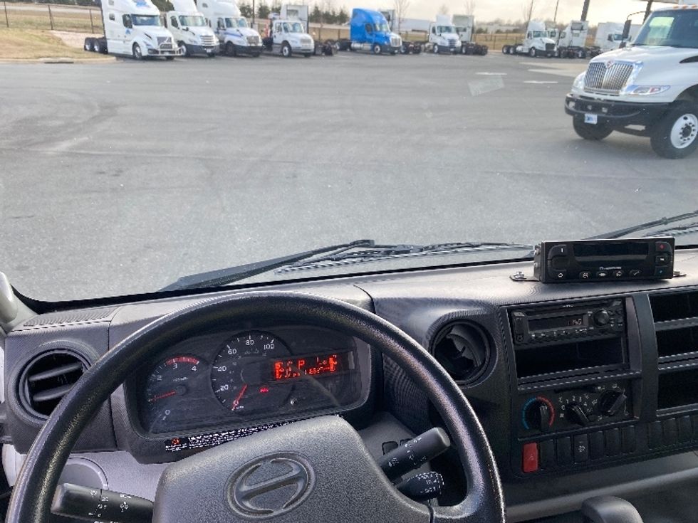 Refrigerated Truck-Light and Medium Duty Trucks-Hino-2020-195-Greensboro-NC-116,603\n\t\tmiles-$ 57,000 - Image 18