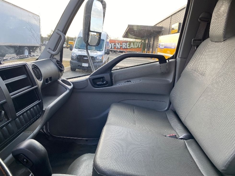 Refrigerated Truck-Light and Medium Duty Trucks-Hino-2020-195-Greensboro-NC-116,603\n\t\tmiles-$ 57,000 - Image 19